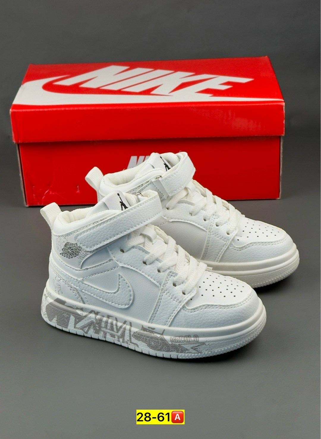 кроссовки,кроссовки эко,спортивные кроссовки,мерилы кроссовки,белые кроссовки