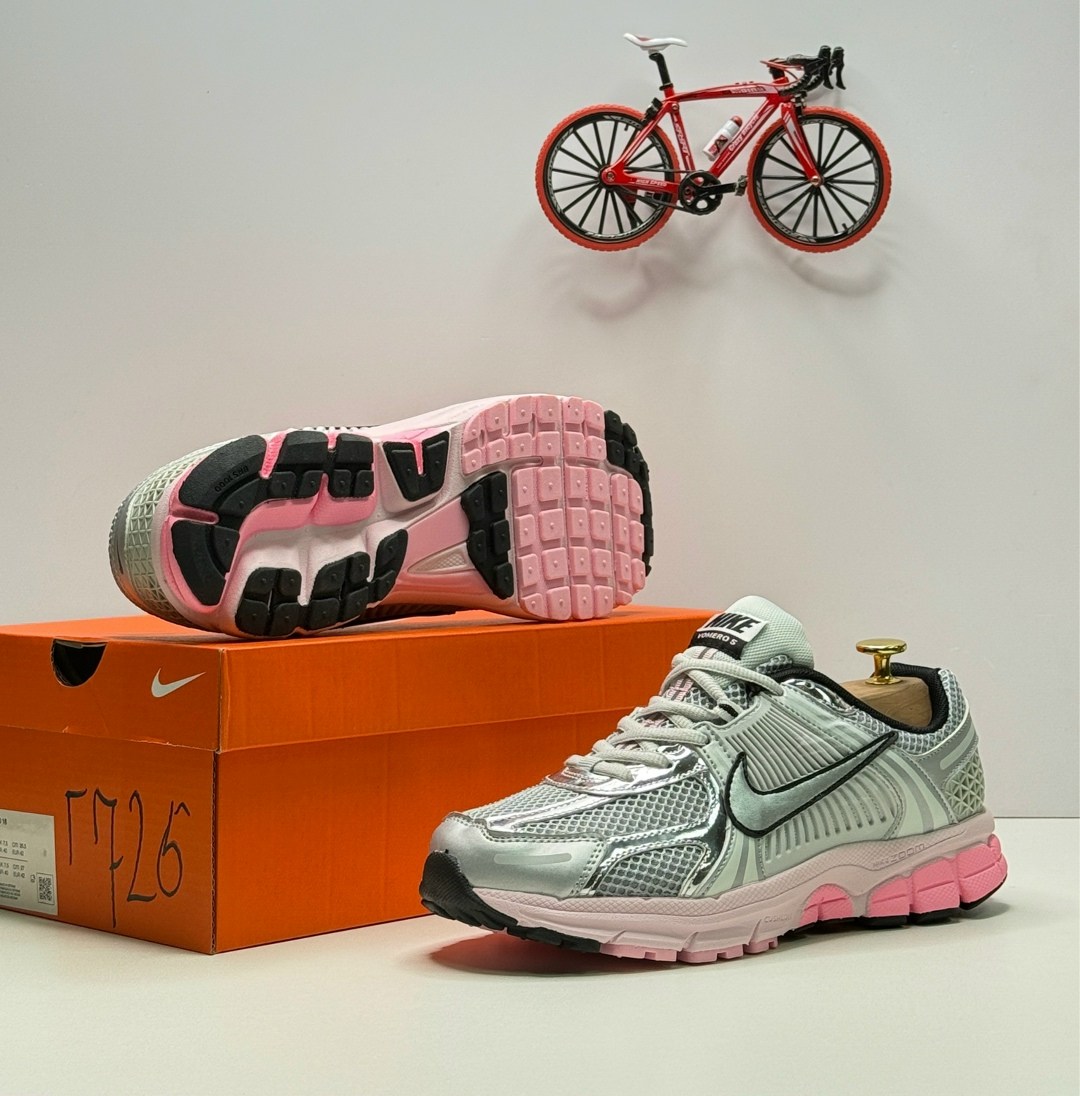 кроссовки nike zoom vomero 5,nike air zoom vomero 5,женские кроссовки nike air zoom vomero 5,кроссовки nike air zoom vomero 5,nike zoom vomero 5