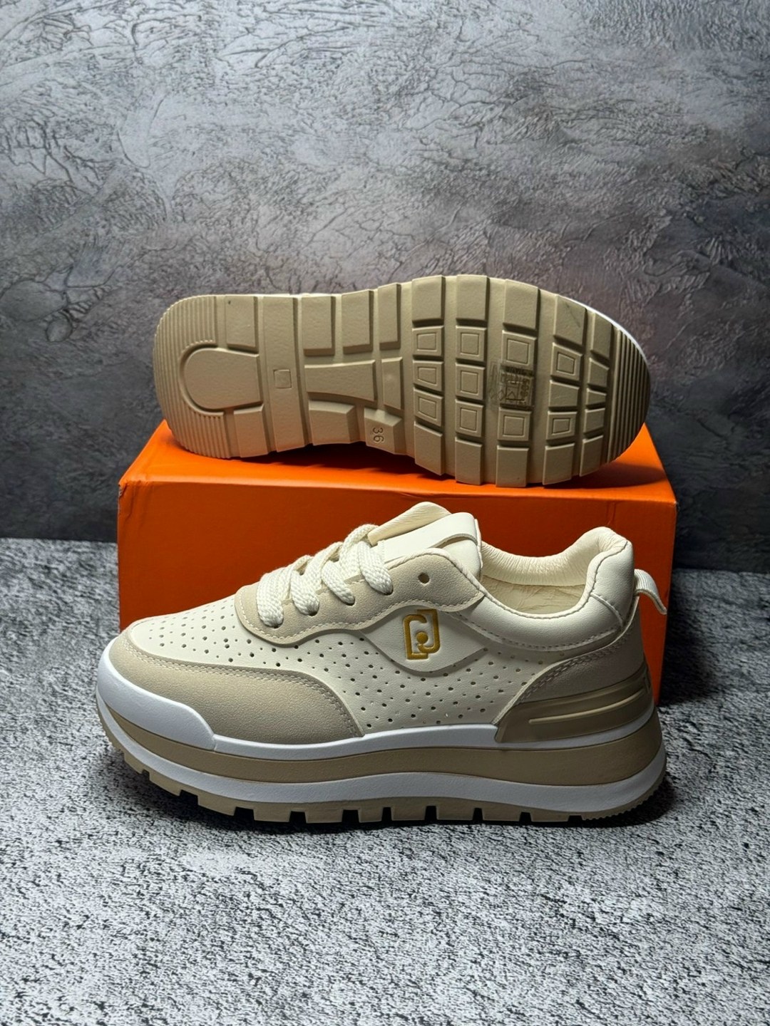 ,liu jo кроссовки,женские кроссовки,кроссовки женские liu jo,бежевые кроссовки