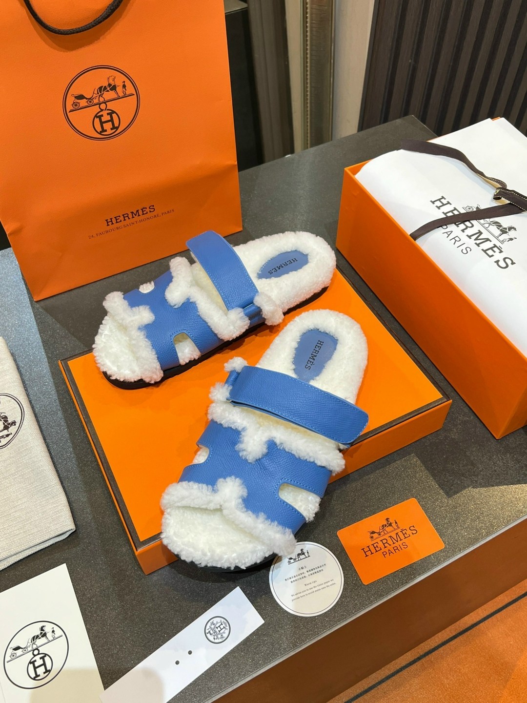 тапочки hermes,тапочки модные,шлепки меховые hermes,шлепки меховые hermes premium shoes,