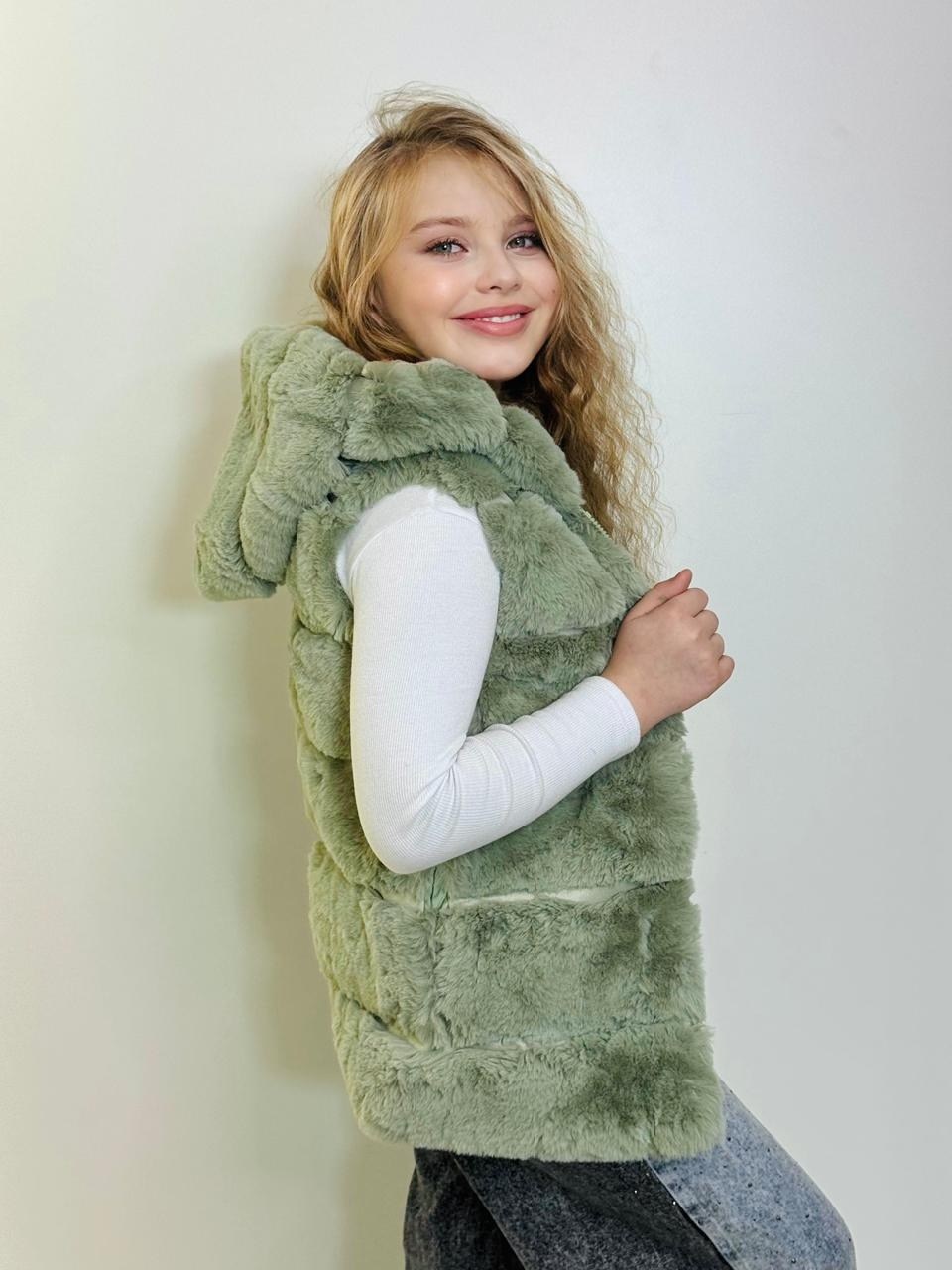 меховая жилет,меховая жилетка,жилет детский меховой,меховая жилетка для девочки,детские меховые жилеты