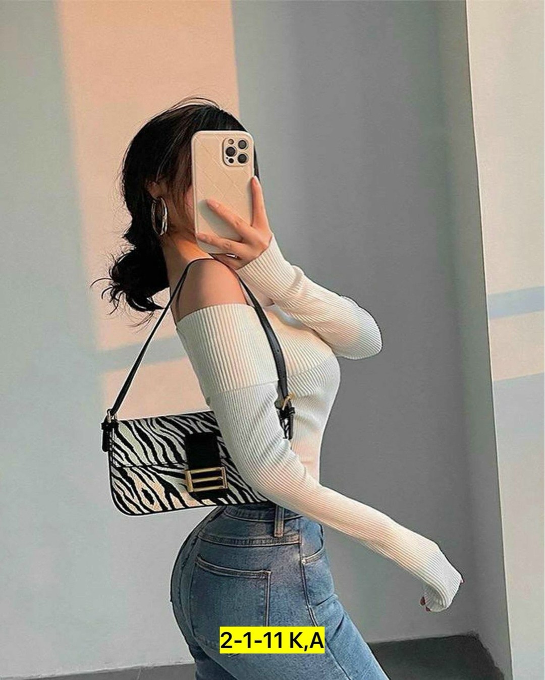 женский трикотажный свитер с открытыми плечами,свитер с открытыми плечами женский,кофта женская с открытыми плечами,кофта с открытыми плечами,кофта лапша