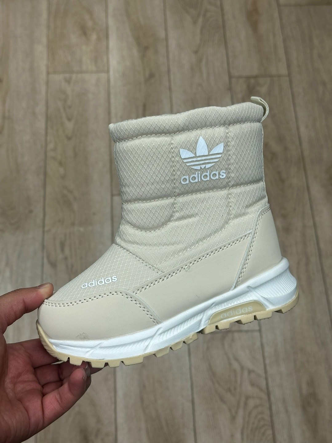 дутики adidas,дутыши адидас мужские,угги адидас мужские зимние,дутыши адидас,зимние кроссовки adidas