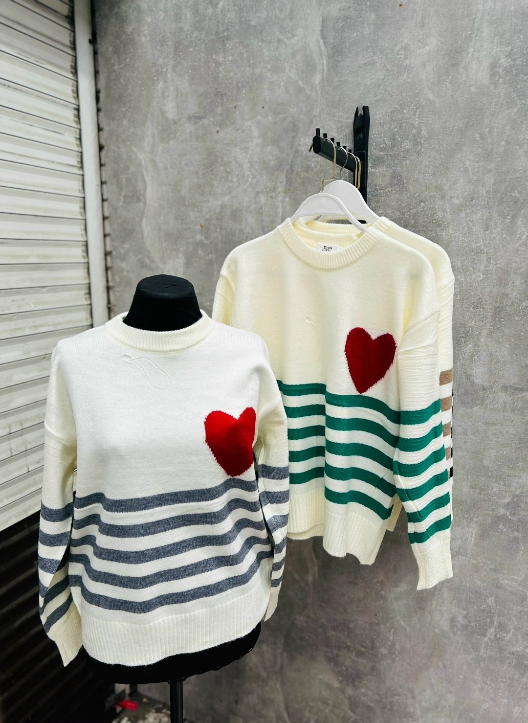 модные свитера,свитер,свитер с сердцем,женская кофта,толстовки кофта