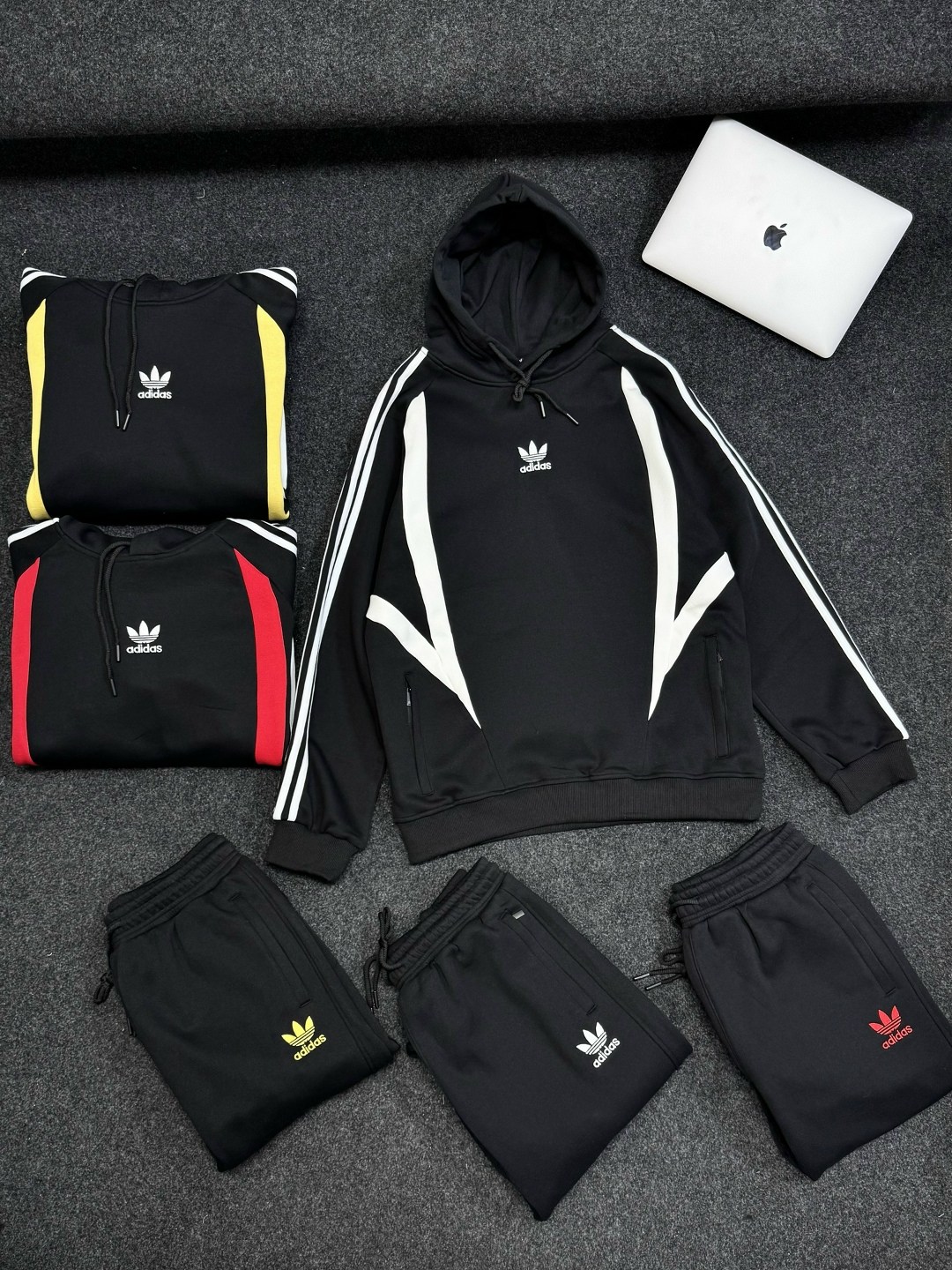 спортивный костюм adidas,спортивные костюмы адидас,мужской спортивный костюм adidas,костюмы адидас,спортивные костюмы