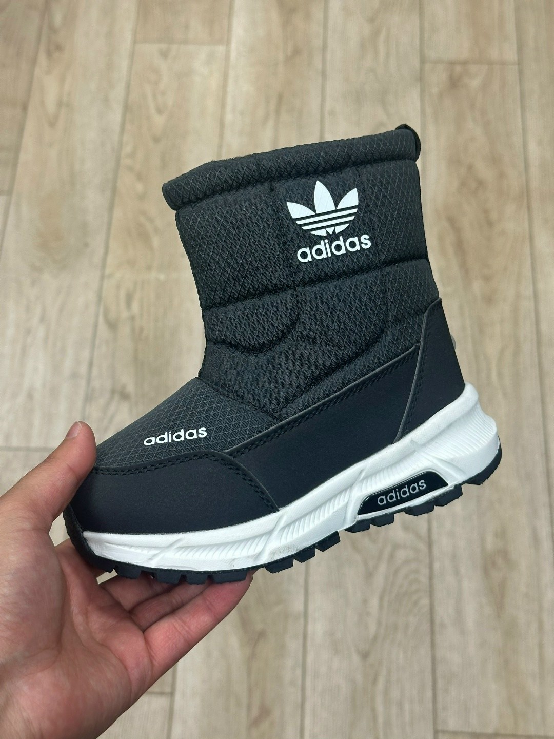 дутики adidas,дутыши адидас мужские,угги адидас мужские зимние,дутыши адидас,зимние кроссовки adidas