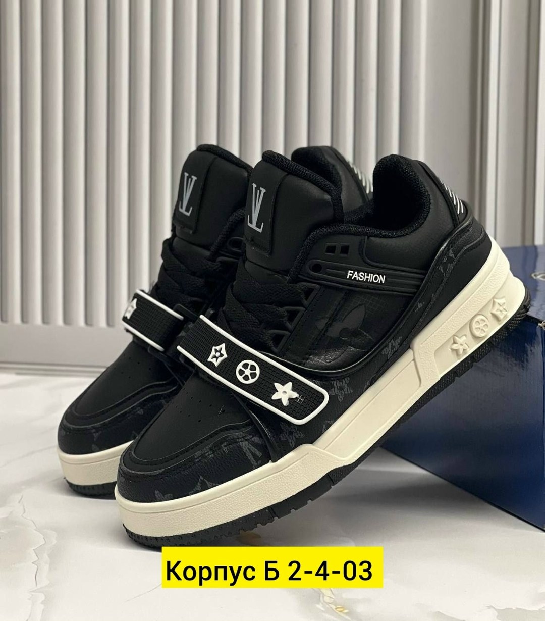 ,женские кроссовки,спортивная ,мужская  кроссовки,мужские кроссовки