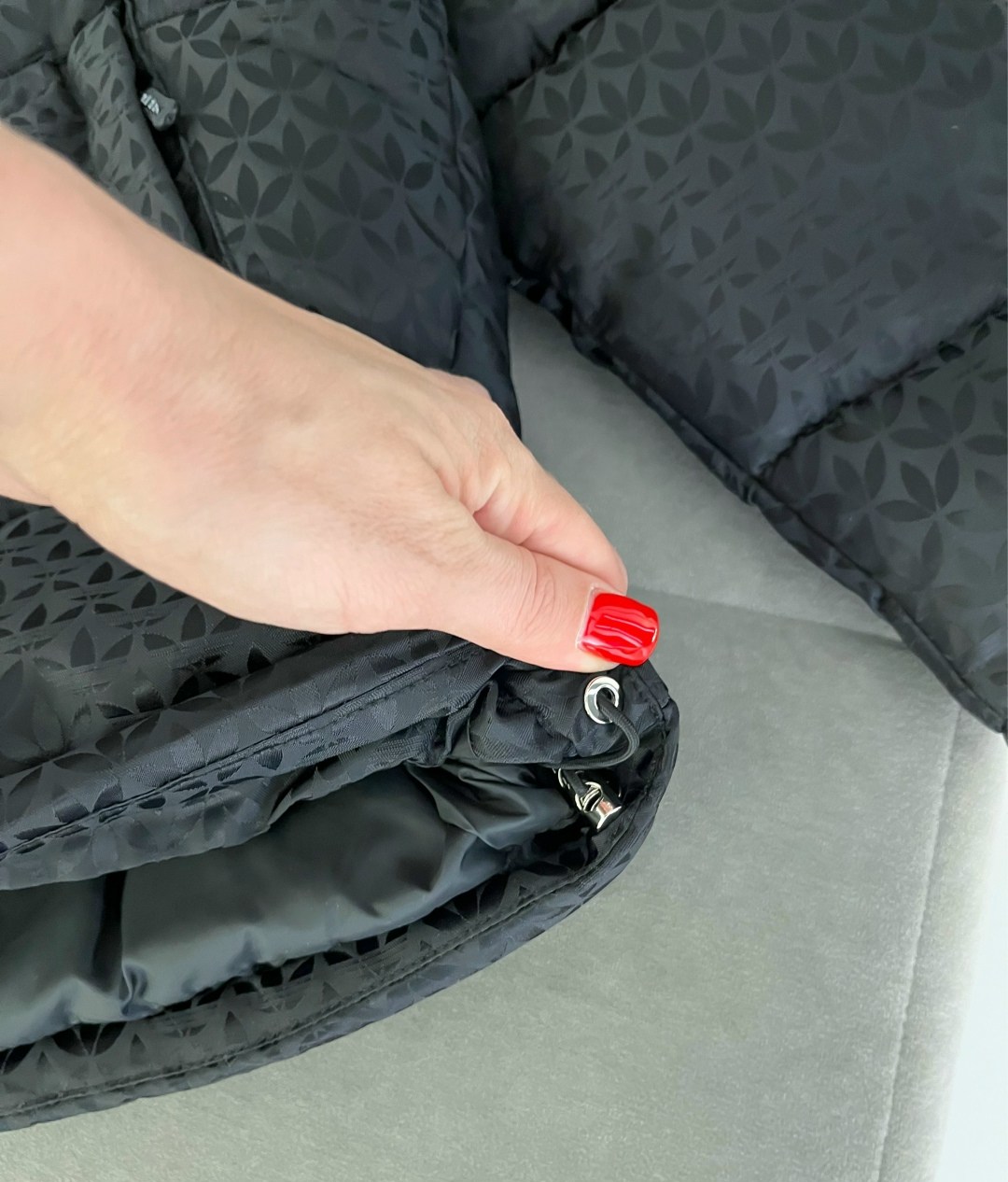 стеганая ткань,женская демисезонная куртка,стёганая куртка,стеганое пальто,куртка с капюшоном