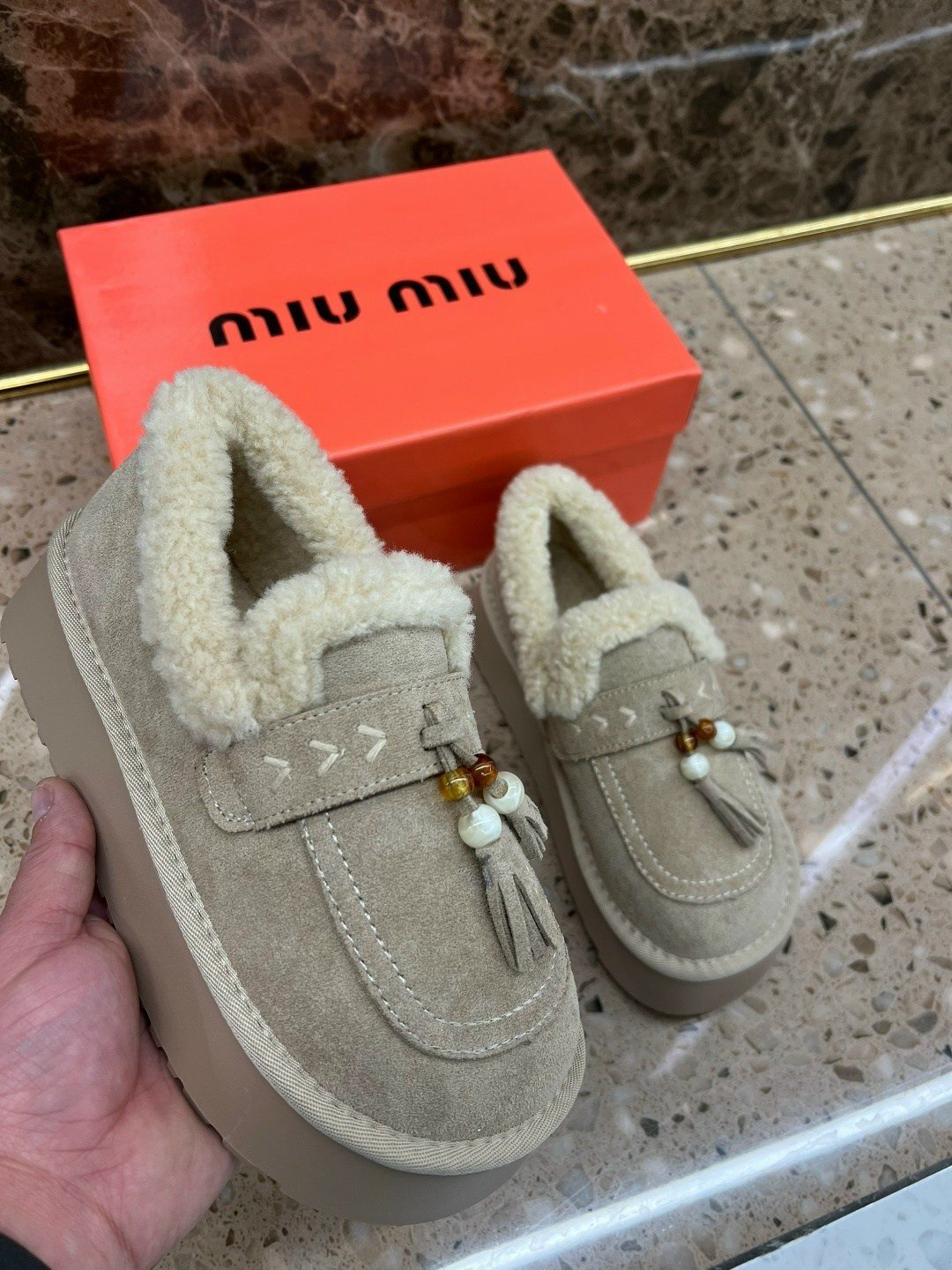 ,женские угги, женская,зимняя  женская,зимняя