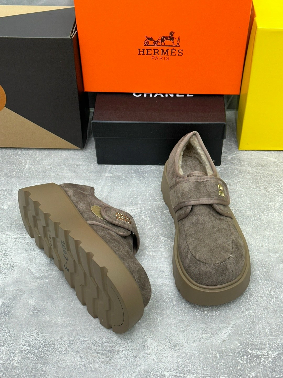 ,лоферы hermes,замшевые лоферы hermes,женская ,брендовая