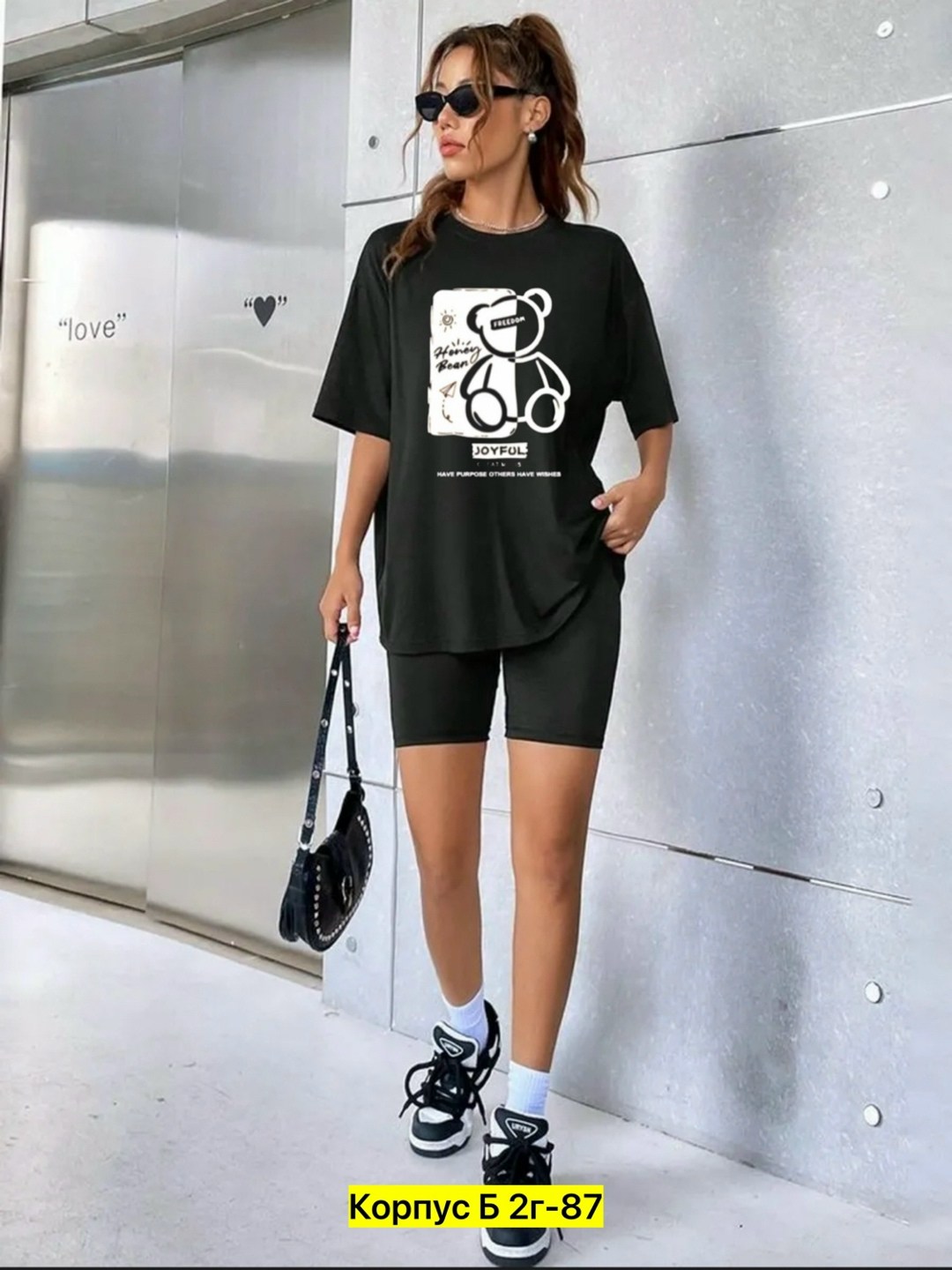 футболка оверсайз женская,футболка оверсайз,белая футболка оверсайз,базовая оверсайз футболка,футболка оверсайз с принтами