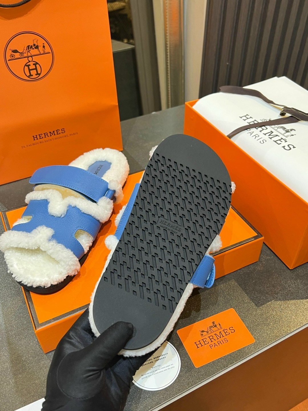тапочки hermes,тапочки модные,шлепки меховые hermes,шлепки меховые hermes premium shoes,