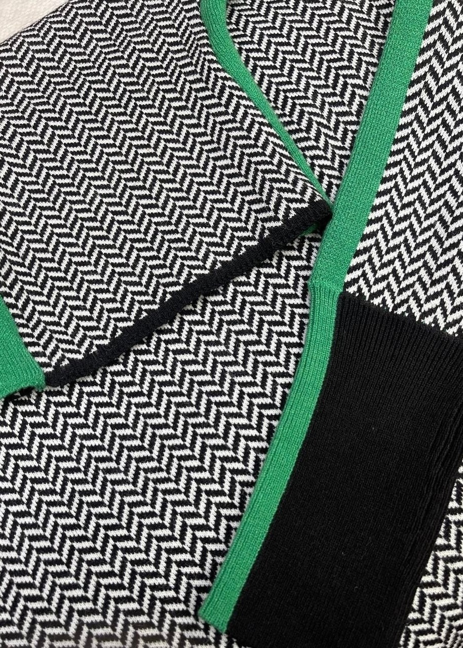 модные свитера,свитер с высоким воротником,свитер с высоким воротом,свитера женские,свитер с воротником