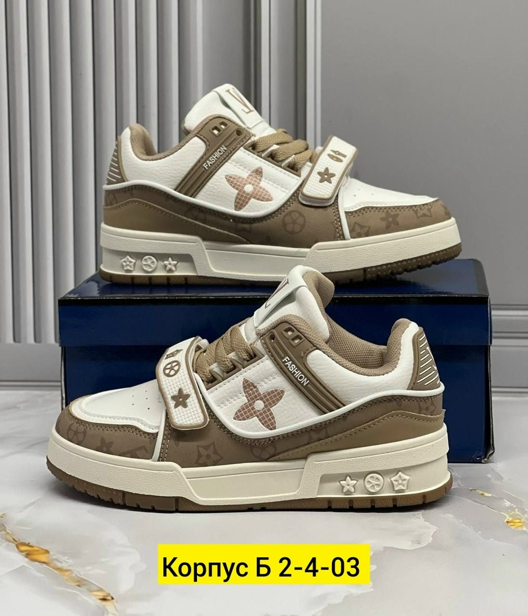 ,женские кроссовки,спортивная ,мужская  кроссовки,мужские кроссовки