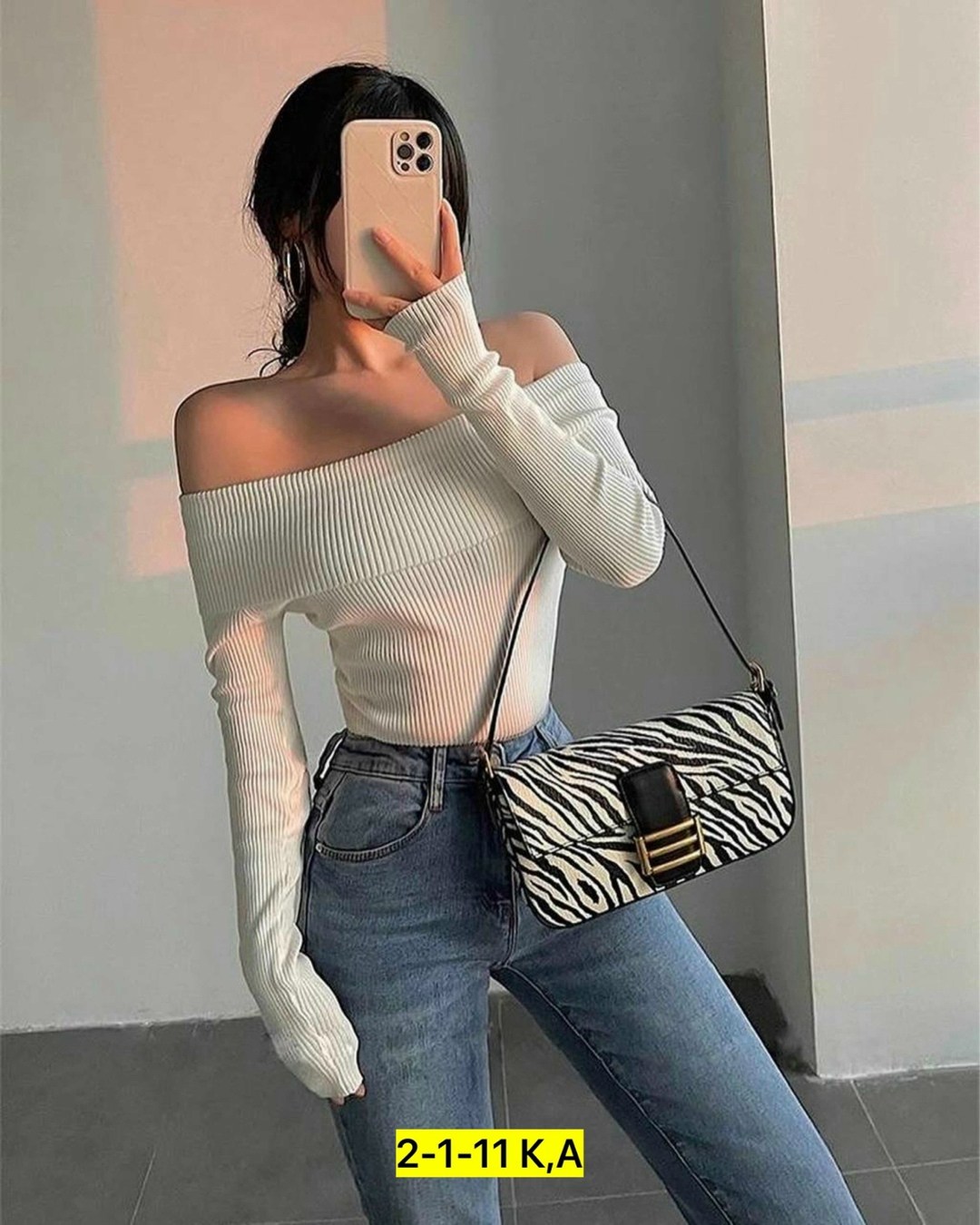 женский трикотажный свитер с открытыми плечами,свитер с открытыми плечами женский,кофта женская с открытыми плечами,кофта с открытыми плечами,кофта лапша