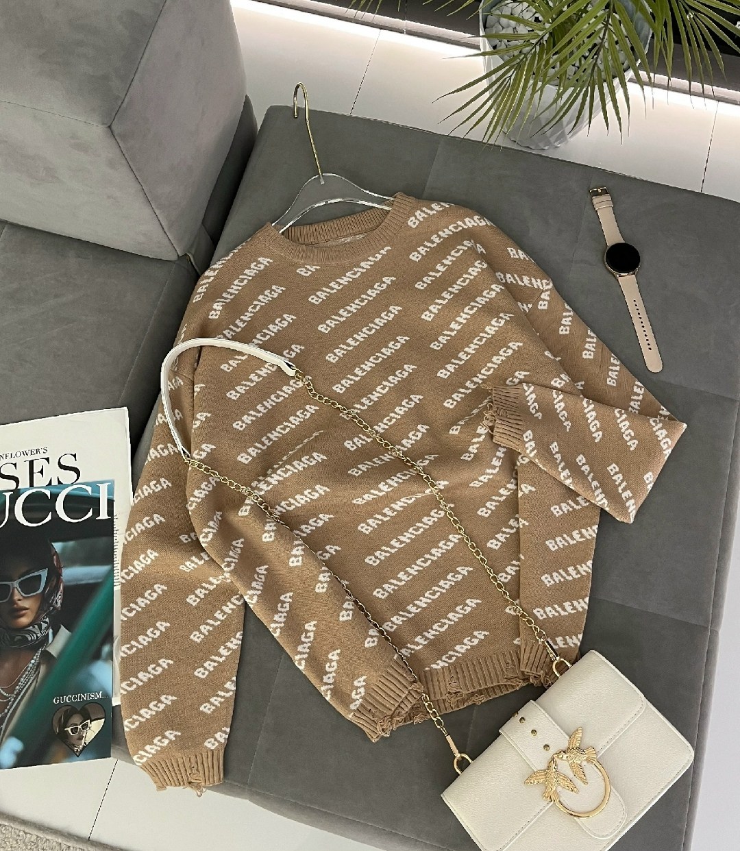 баленсиага кофта,модные свитера,свитер balenciaga,свитер баленсиага,баленсиага кристобаль