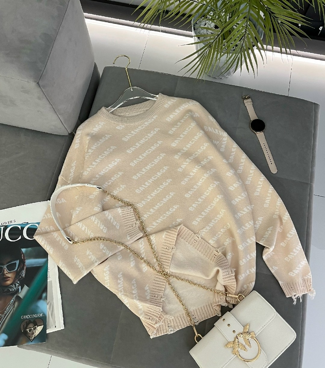 баленсиага кофта,модные свитера,свитер balenciaga,свитер баленсиага,баленсиага кристобаль