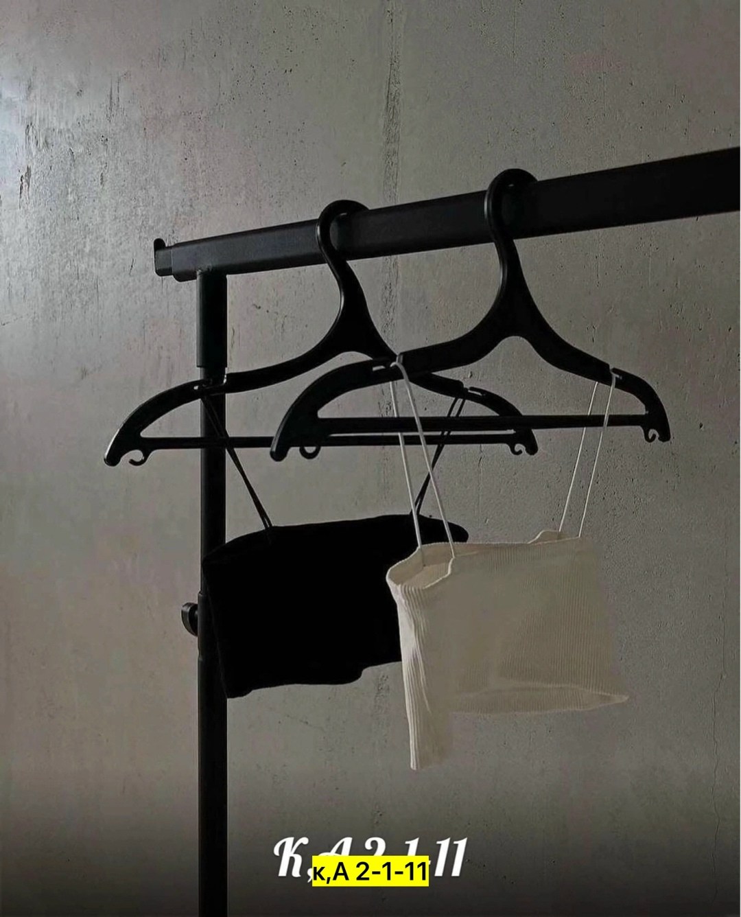 топик на лямках,топ женский на бретелях,топ женский,топ на лямках,кроп топ