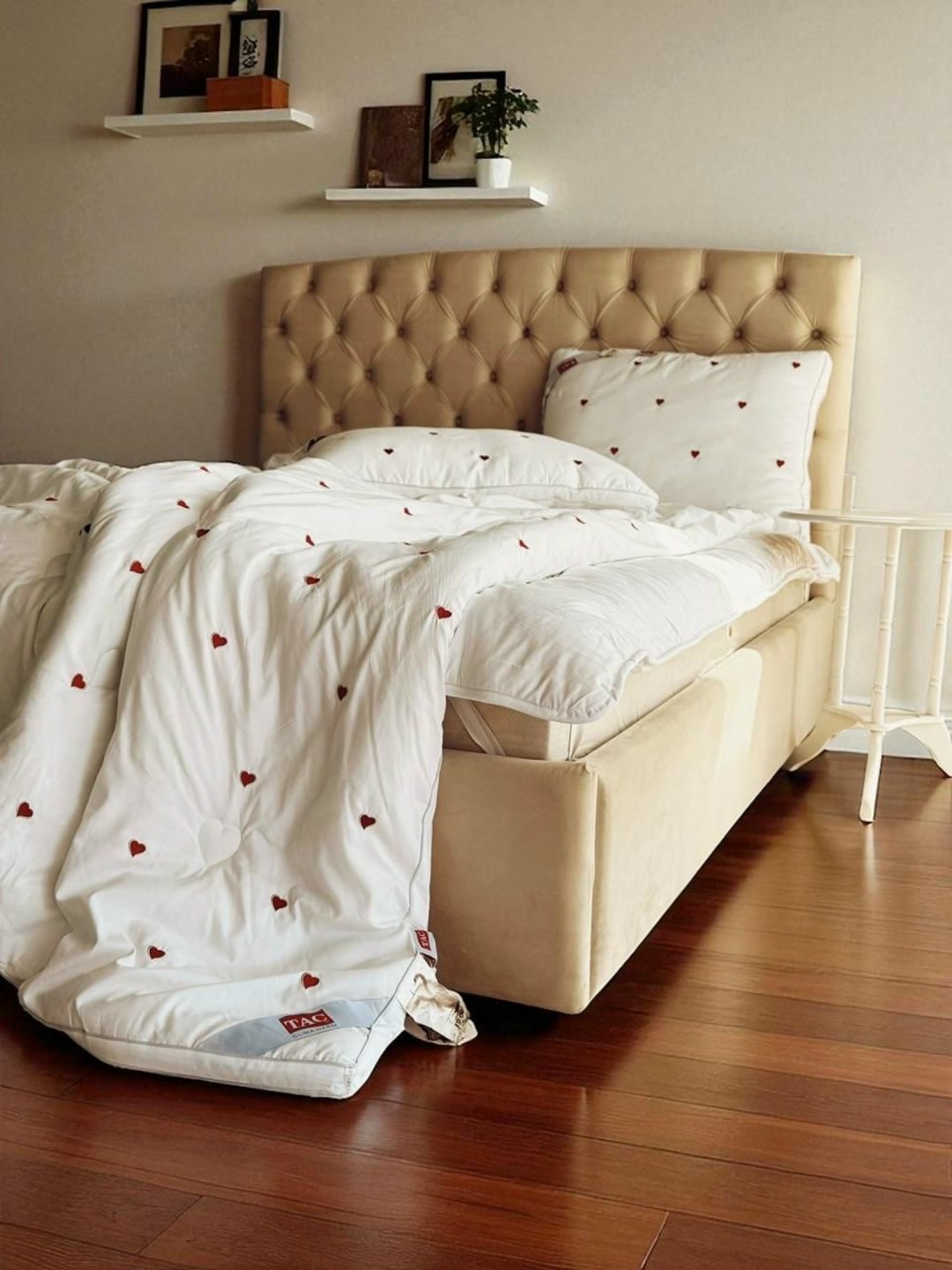 стеганое одеяло,шелковое одеяло,одеяло пуховое,теплое одеяло,одеял