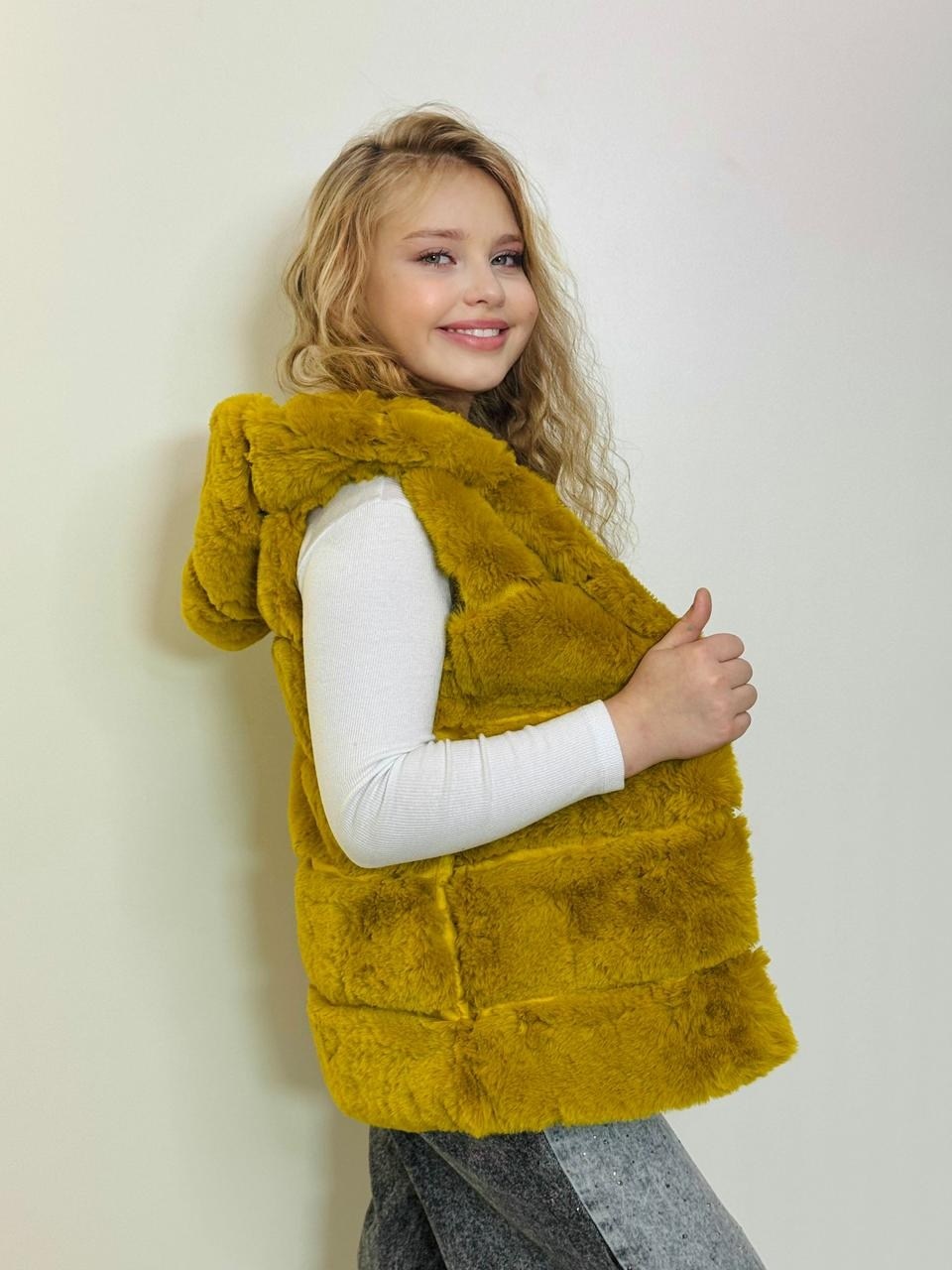 меховая жилет,меховая жилетка,жилет детский меховой,меховая жилетка для девочки,жилетка детская меховая