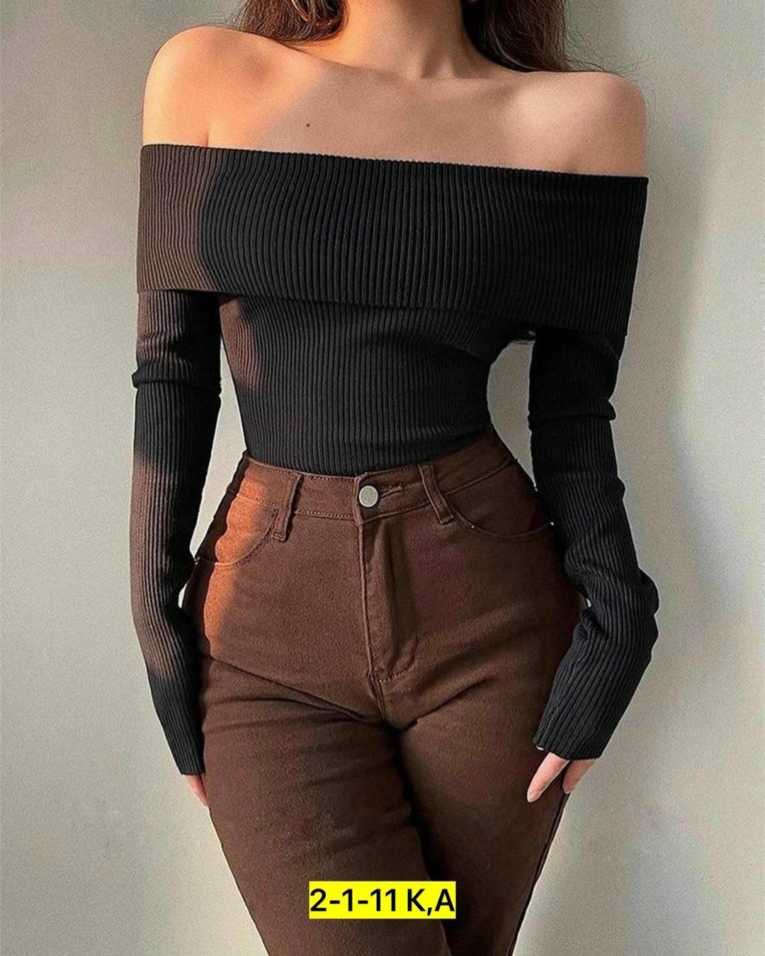 женский трикотажный свитер с открытыми плечами,свитер с открытыми плечами женский,кофта женская с открытыми плечами,кофта с открытыми плечами,кофта лапша