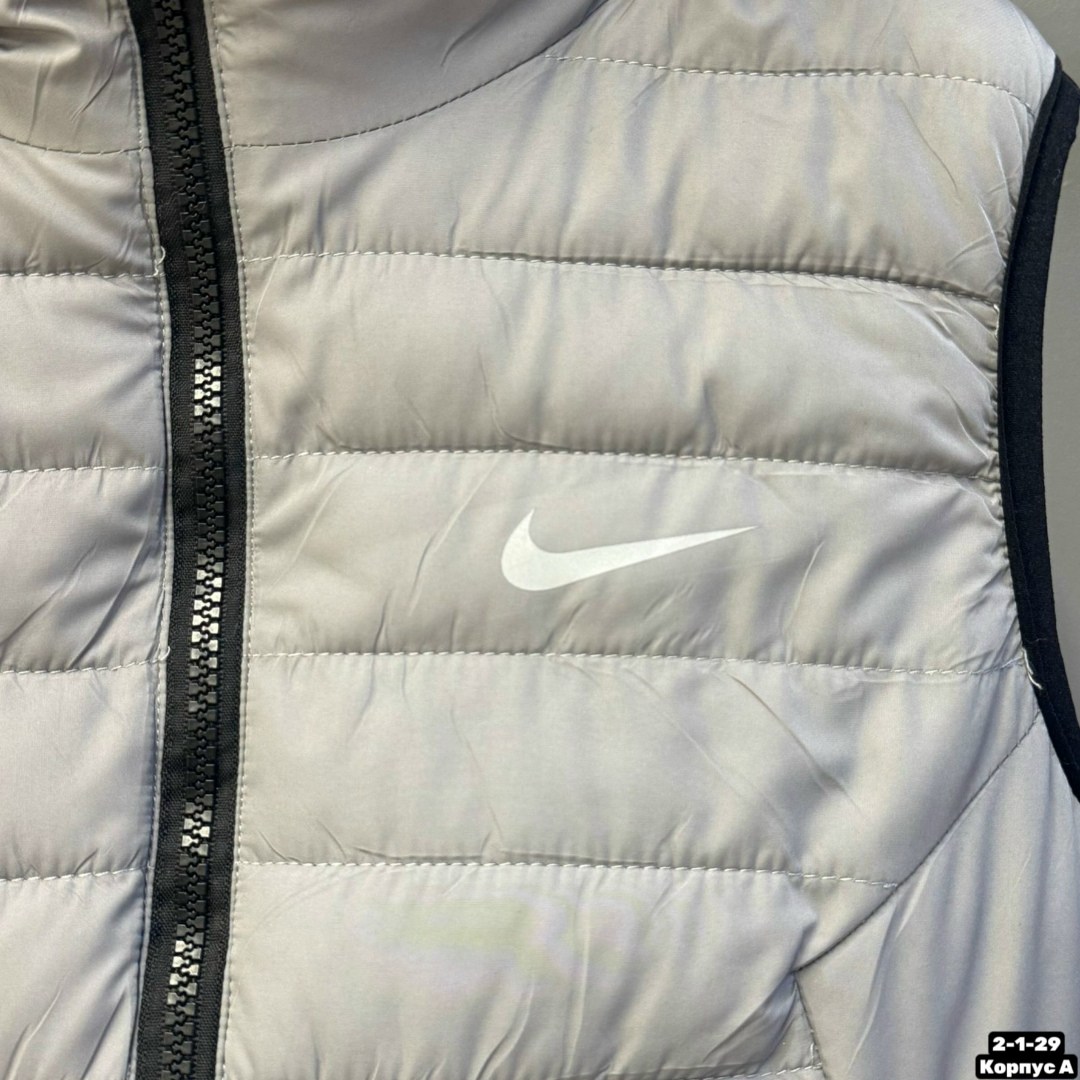 жилетка nike,жилетка nike мужская,жилетка найк черная,мужские жилеты nike,жилетка на синтепоне