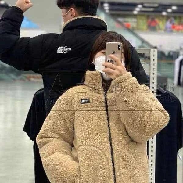 куртка двухсторонняя the north face,куртка двухсторонняя tnf,двухсторонняя куртка барашек north face,пуховик тнф двухсторонний,куртка the north face зимняя