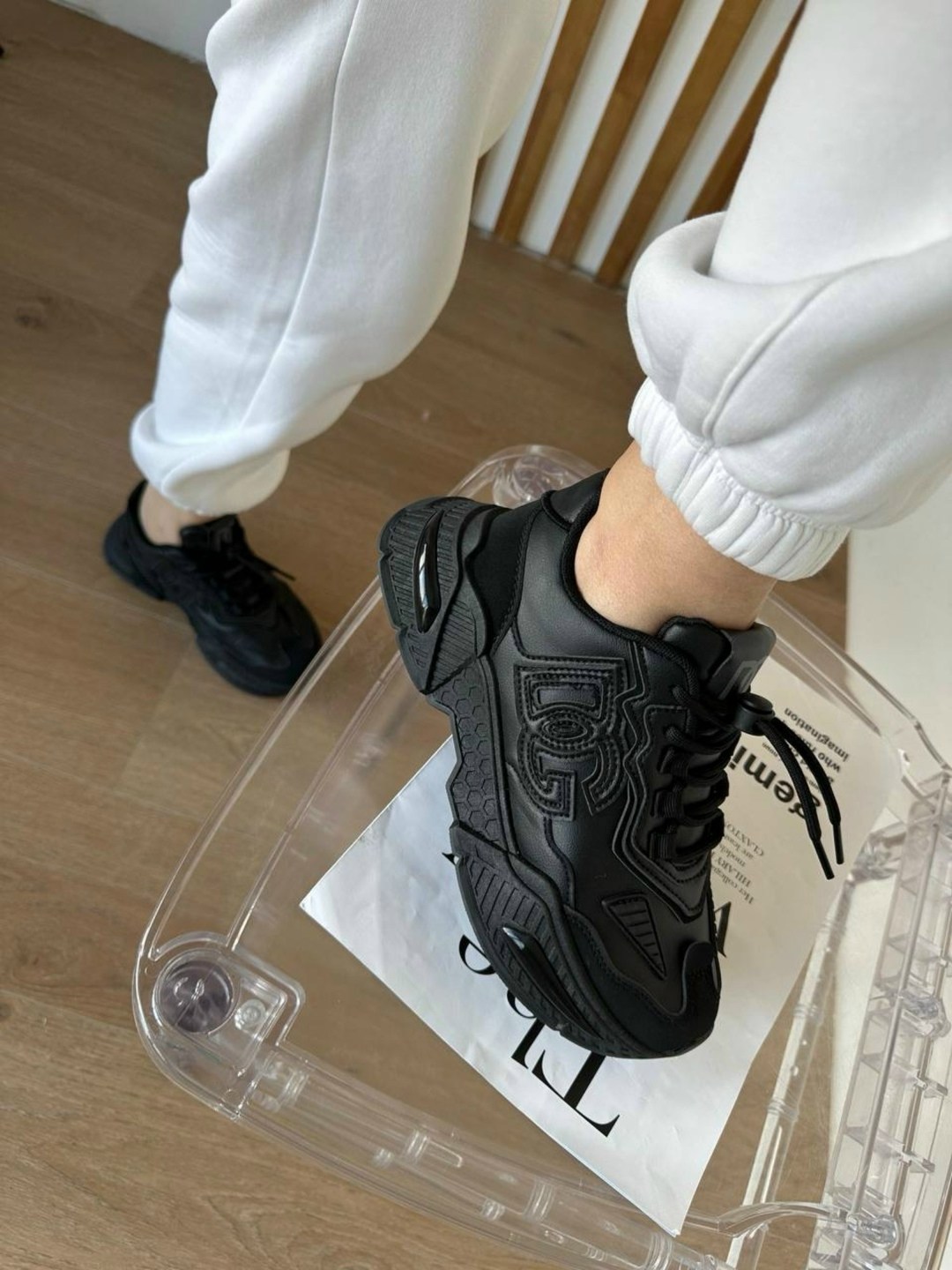 кроссовки женскиe,кроссовки черные женские,кроссовки,черные кроссовки,массивные кроссовки