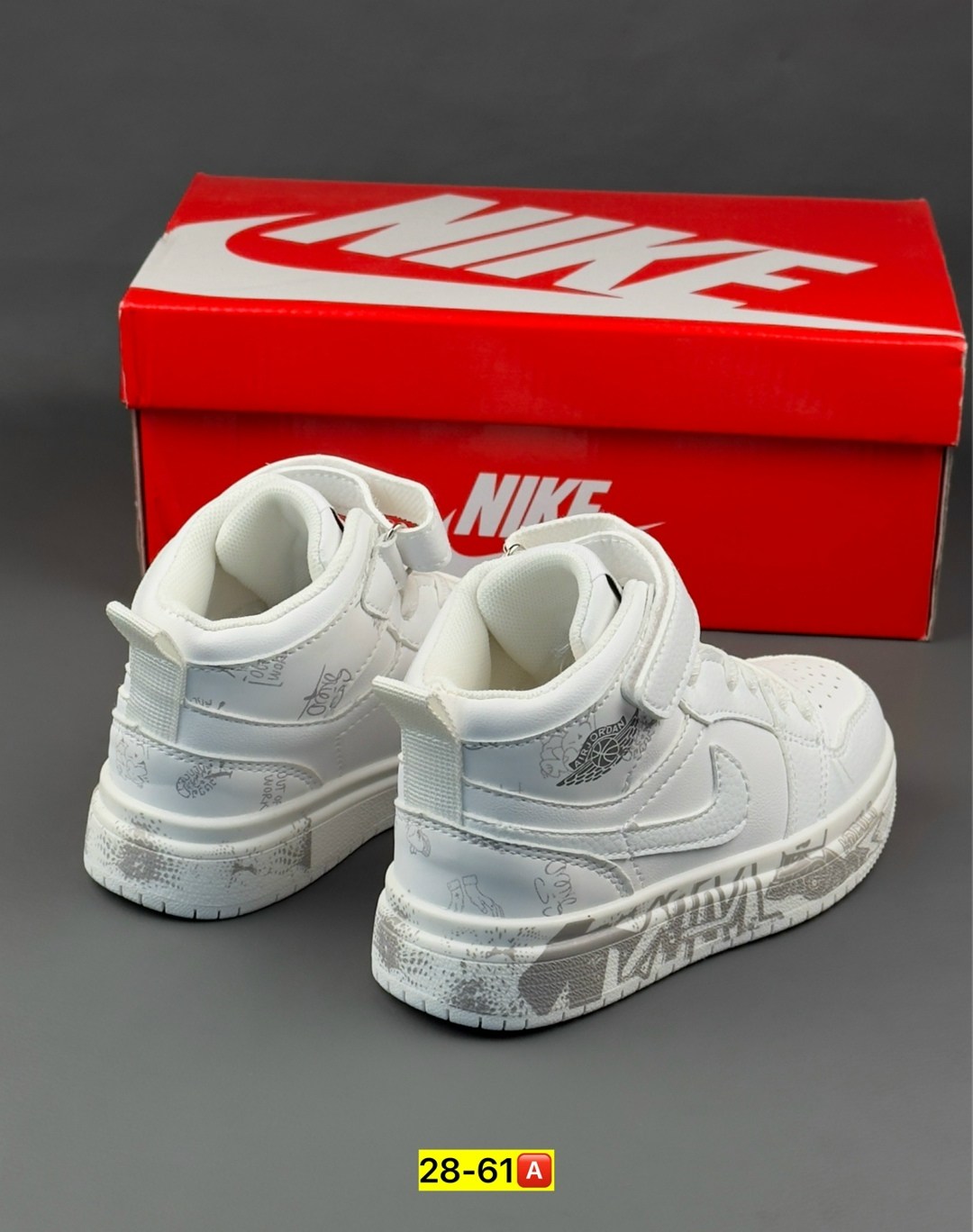 кроссовки,кроссовки эко,спортивные кроссовки,мерилы кроссовки,белые кроссовки