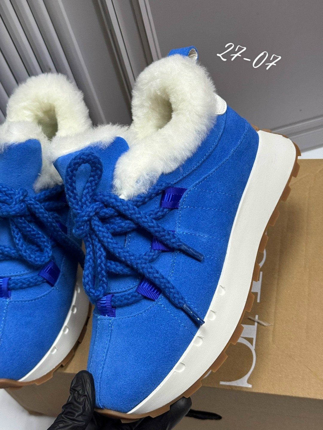 ,кроссовки зимние женские,зимние кроссовки,кроссовки женскиe,кроссовки зимние с мехам