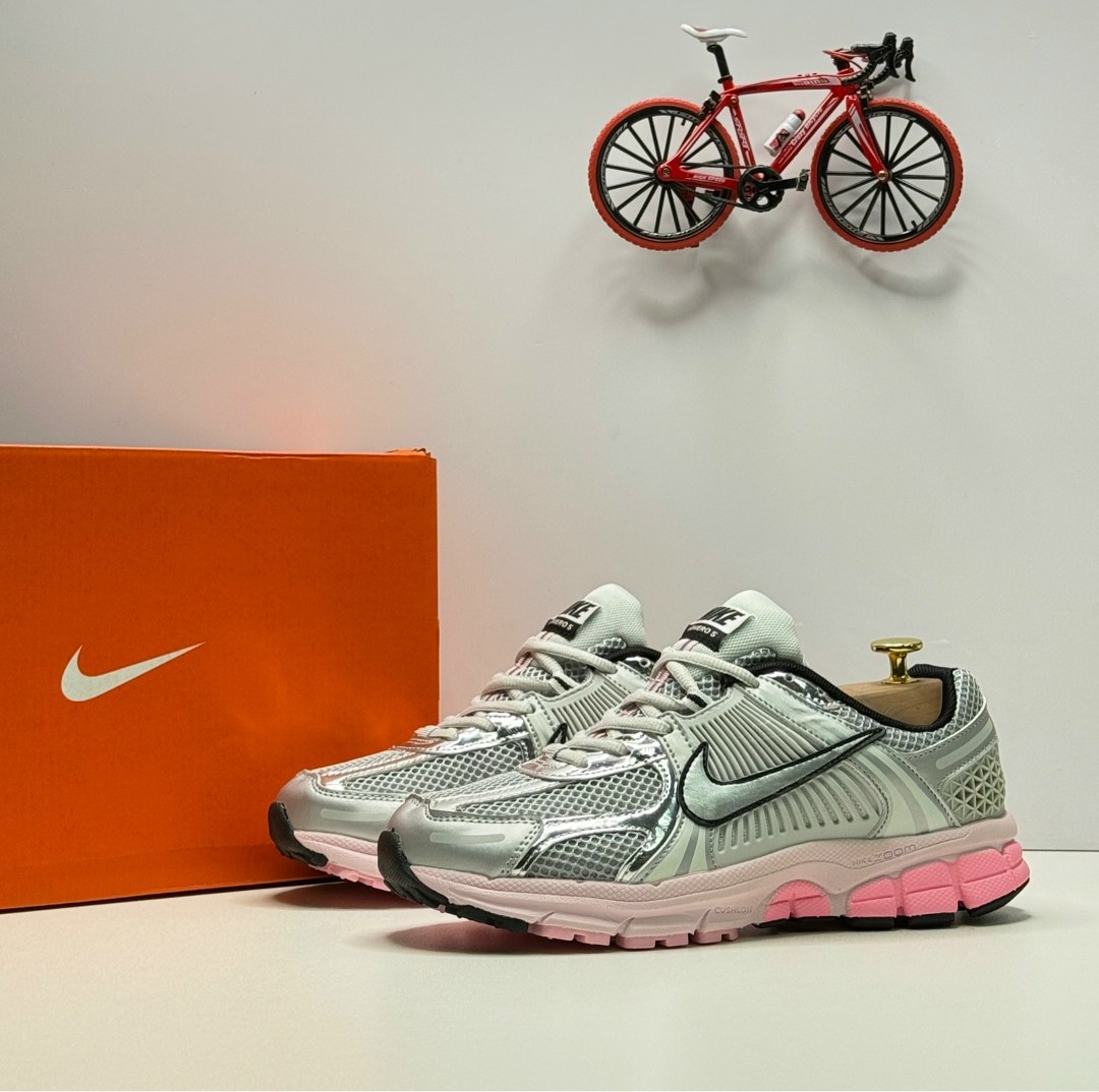 кроссовки nike zoom vomero 5,nike air zoom vomero 5,женские кроссовки nike air zoom vomero 5,кроссовки nike air zoom vomero 5,nike zoom vomero 5