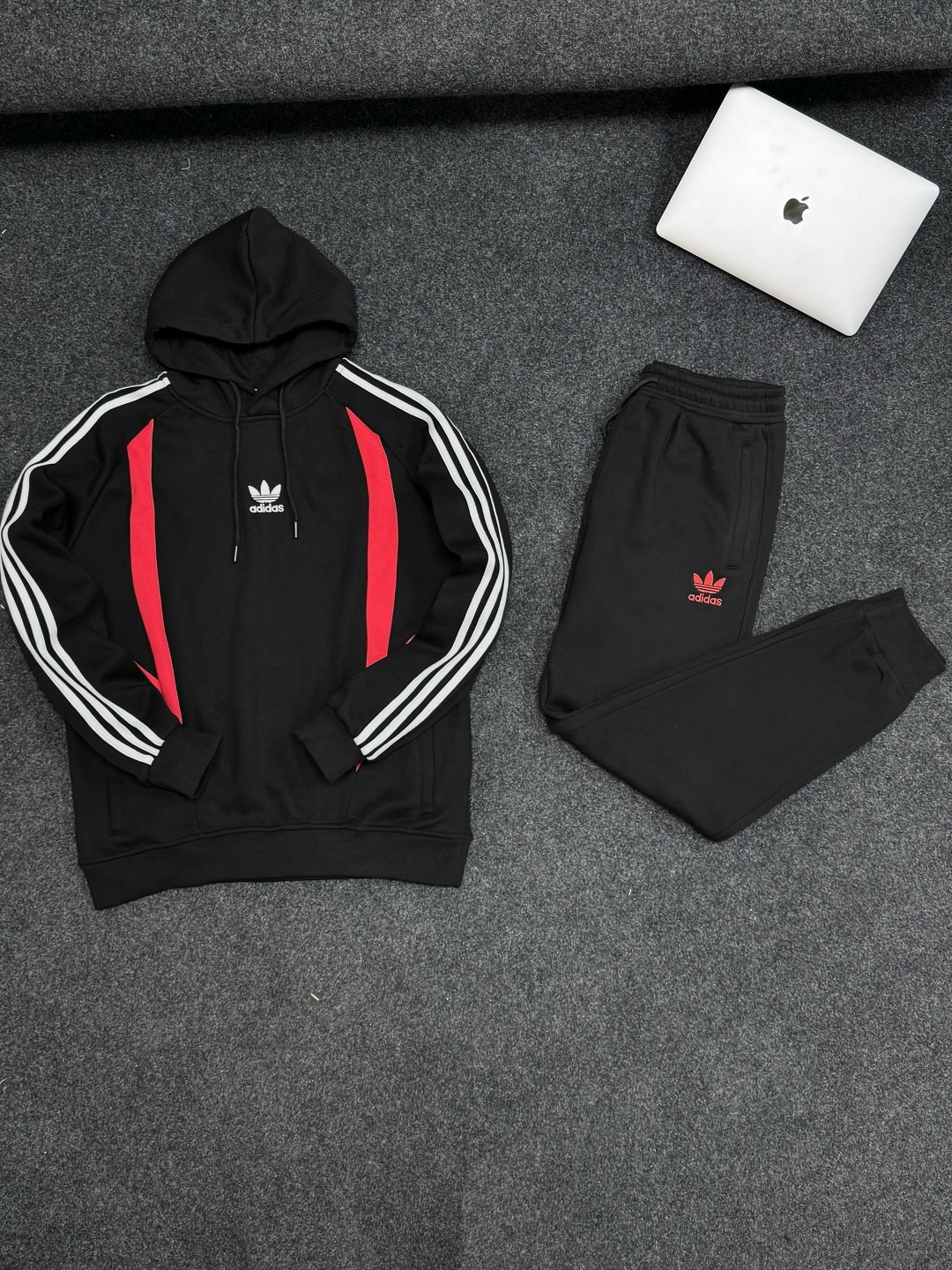 спортивный костюм adidas,спортивные костюмы адидас,мужской спортивный костюм adidas,костюмы адидас,спортивные костюмы