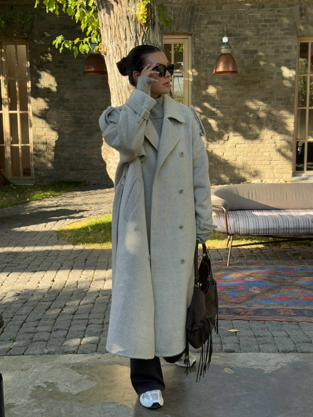 пальто женское оверсайз,пальто модное,стильное пальто,серое пальто,пальто оверсайз