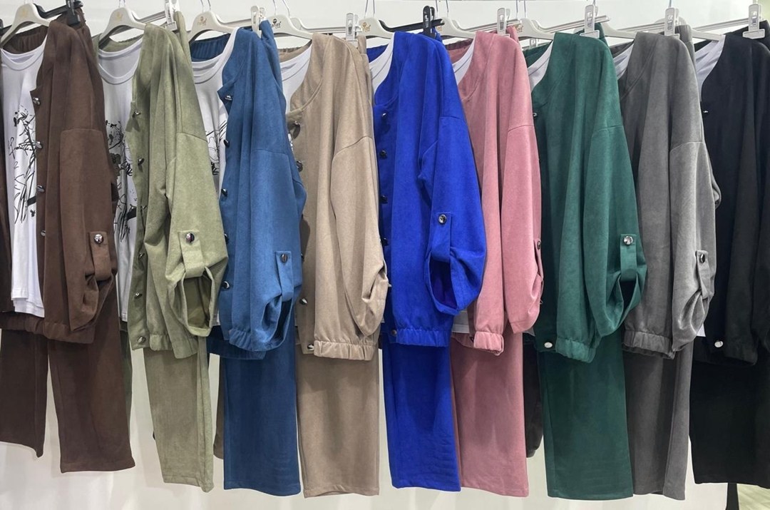 женские костюмы,,бриджи брюки,костюмы двойки,одежда комплект