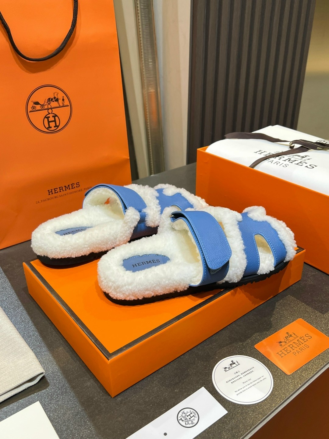 тапочки hermes,тапочки модные,шлепки меховые hermes,шлепки меховые hermes premium shoes,