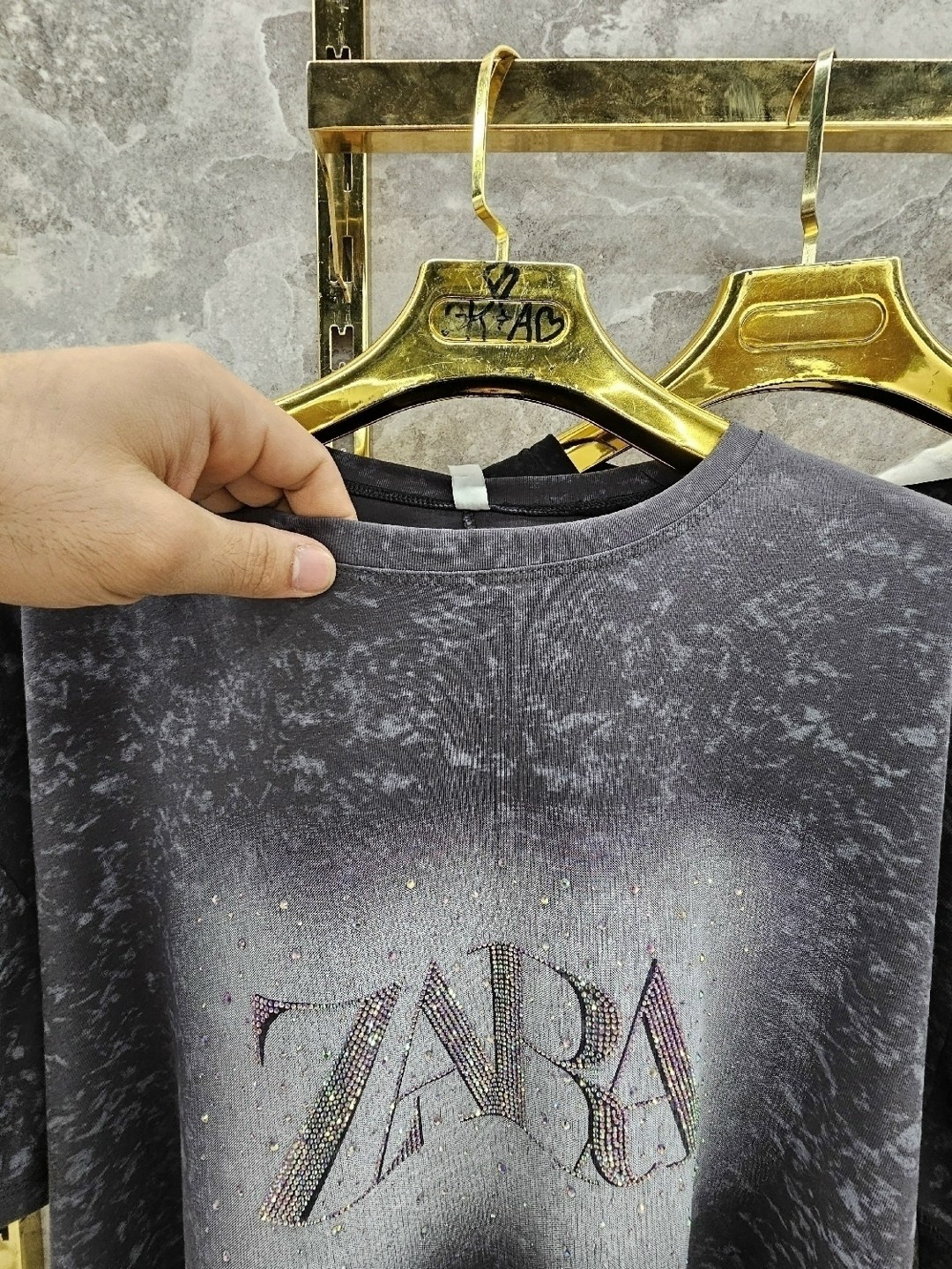 женская футболка,,женская кофта,модная одежда