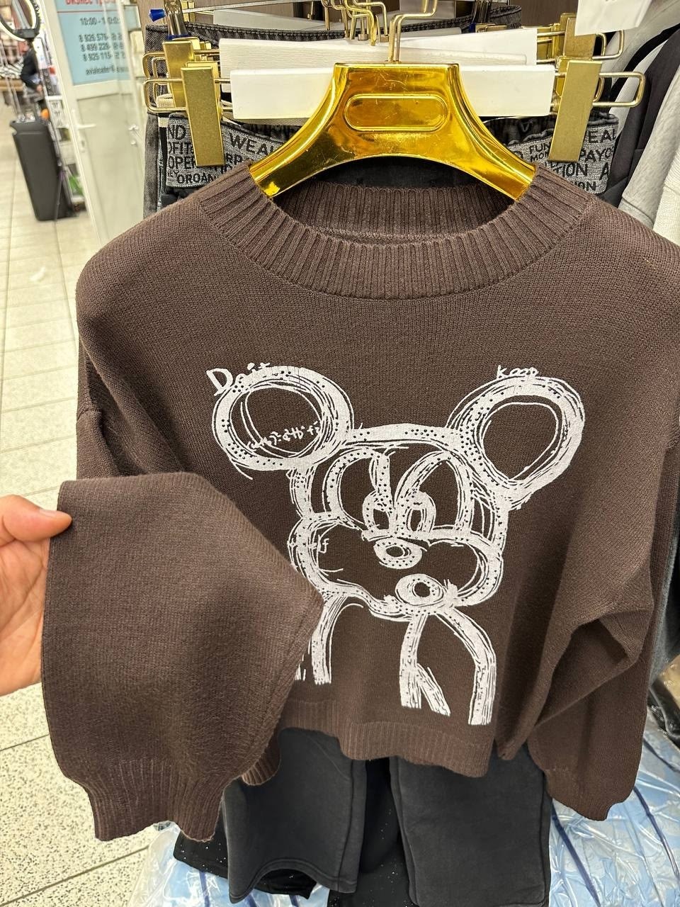 стильная кофта,кофта женская,кофта свитер женский,свитер с микки маусом,свитшот кофта