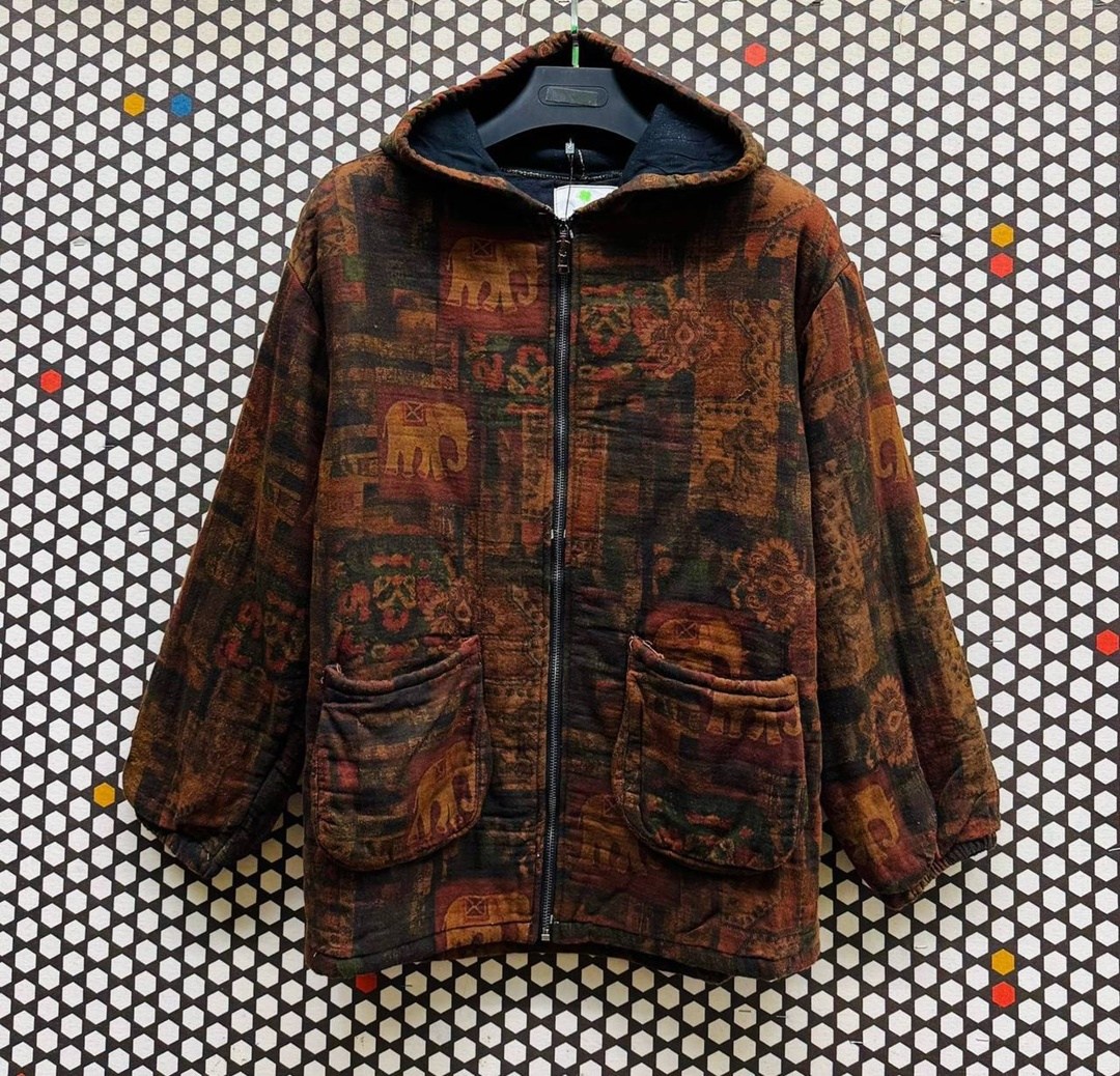 демисезонная куртка,куртка с принтом,стеганая куртка,женская куртка демисезонная,флисовая куртка