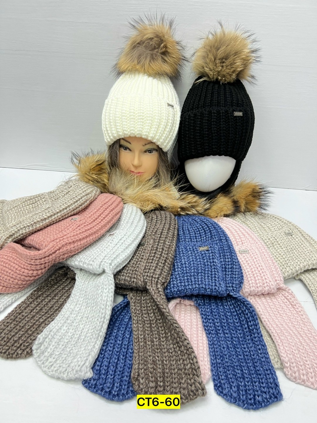 шапка женская,шапка женская на флисе,женская вязаная шапка,комплект шапки,шапка для женщин