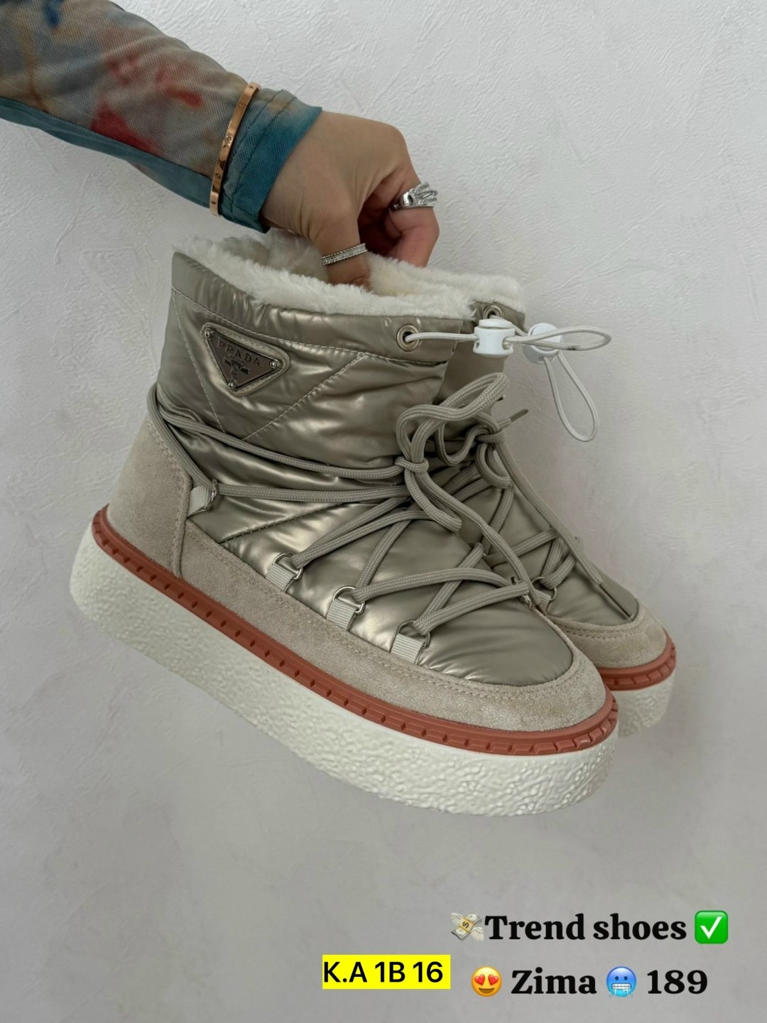 женская зимняя ,,дутики женские,зимняя , женская