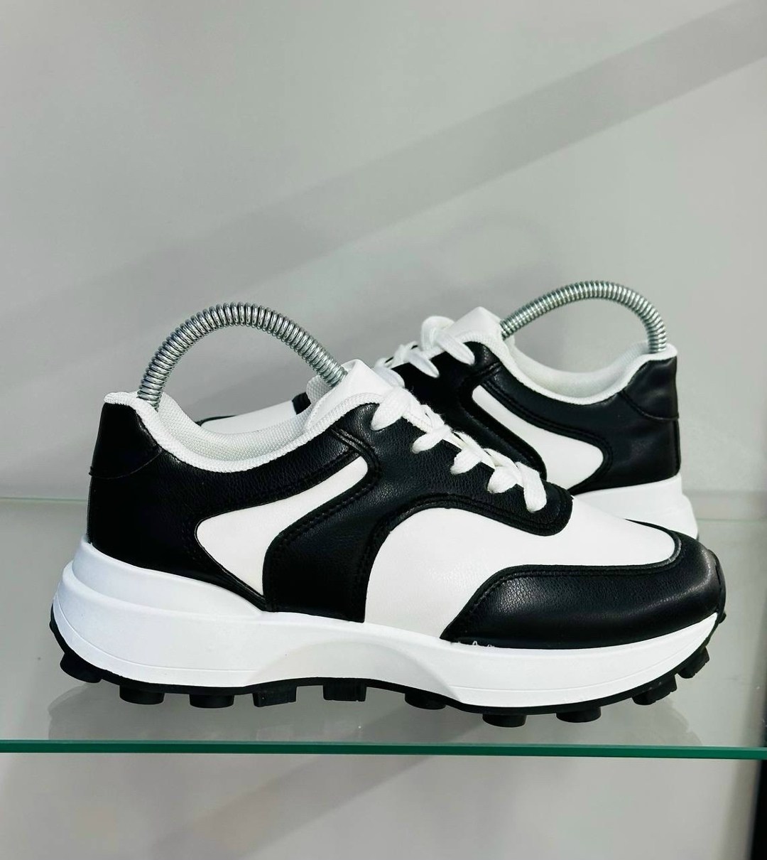 кроссовки женские черный,кроссовки женские,кроссовки ,кроссовки женские белые,кроссовки кожа