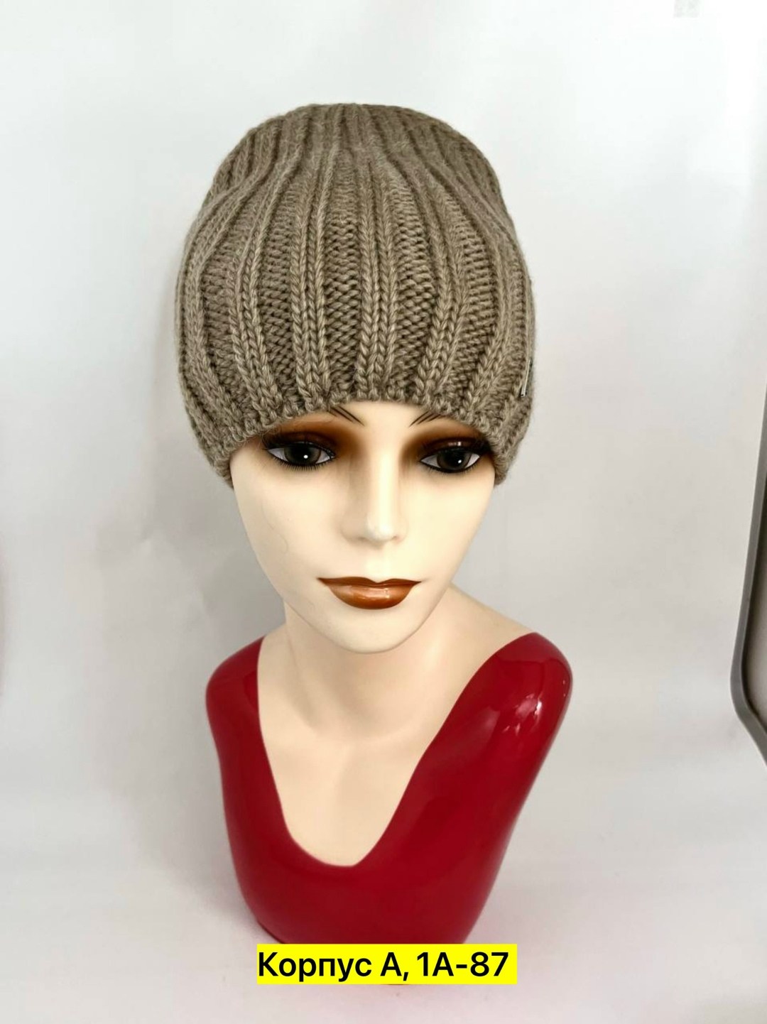 шапка женская,женская вязаная шапка,шапка для женщин,бини шапка,шапка теплая