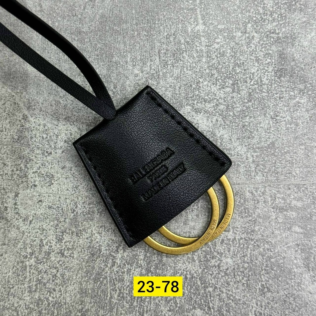 брелок кожаный,брендовая женская сумка,сумки,брелок женский,аксессуар