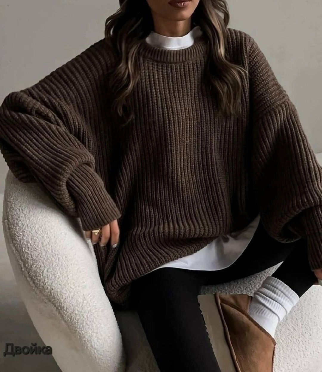 свитер серый оверсайз,свитер оверсайз джемпер,свитер крупной вязки,модные свитера,свитер оверсайз вязаный