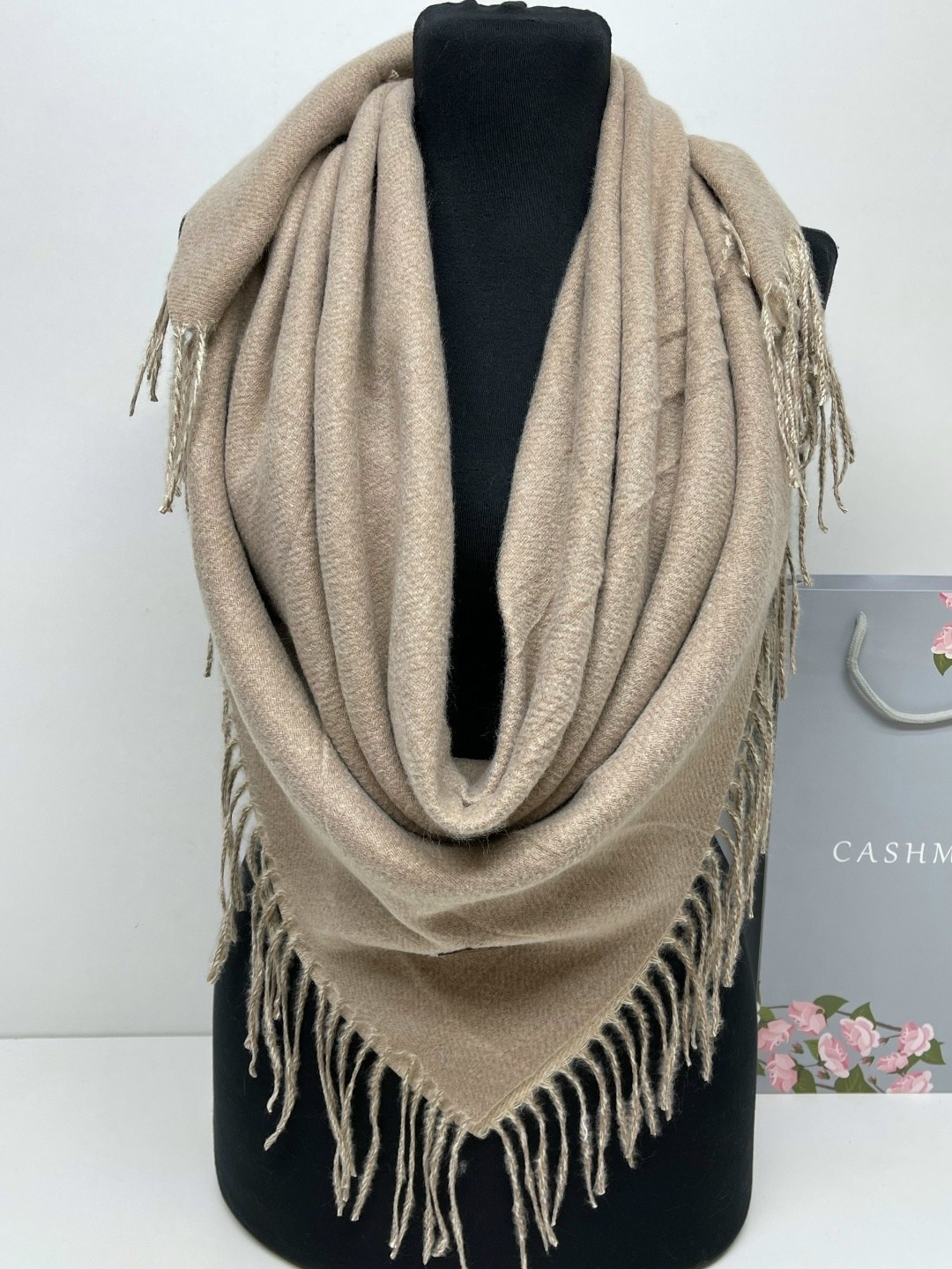 платок кашемир теплый,кашемировый платок,шарф платок кашемир,платки кашемир,теплый кашемировый платок