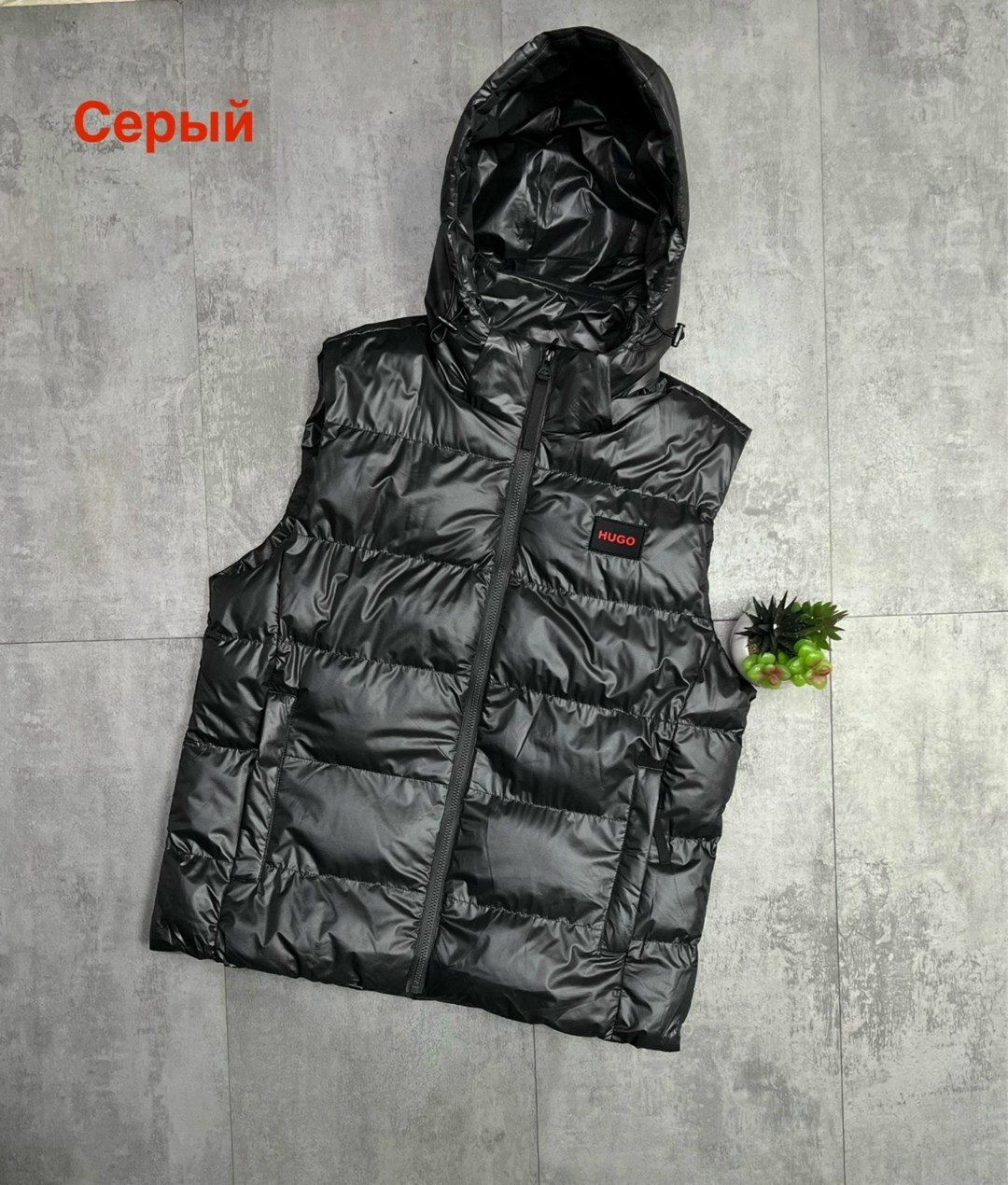 мужской жилет удлиненный,жилет двусторонний,жилет черный,мужской жилет с капюшоном,жилет мужской