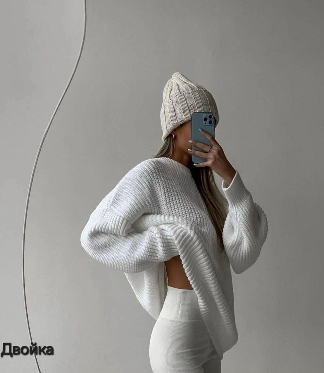 свитер серый оверсайз,свитер оверсайз джемпер,свитер крупной вязки,модные свитера,свитер оверсайз вязаный
