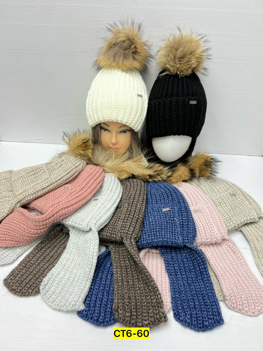 шапка женская,шапка женская на флисе,женская вязаная шапка,комплект шапки,шапка для женщин