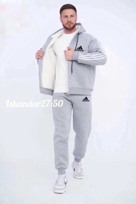 Костюм
