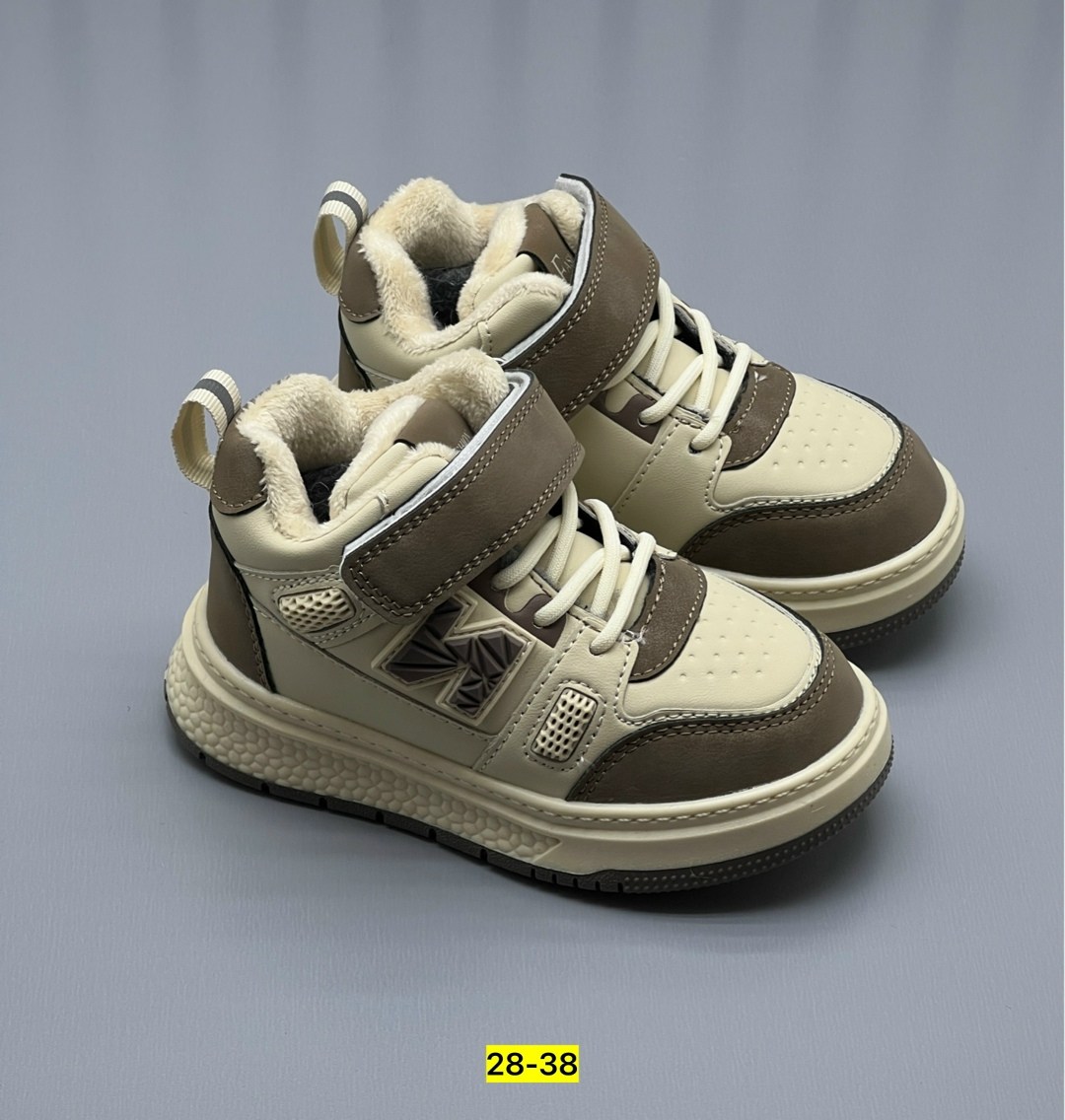 ,детская ,детские кроссовки,ботинки детские,кроссовки мальчику